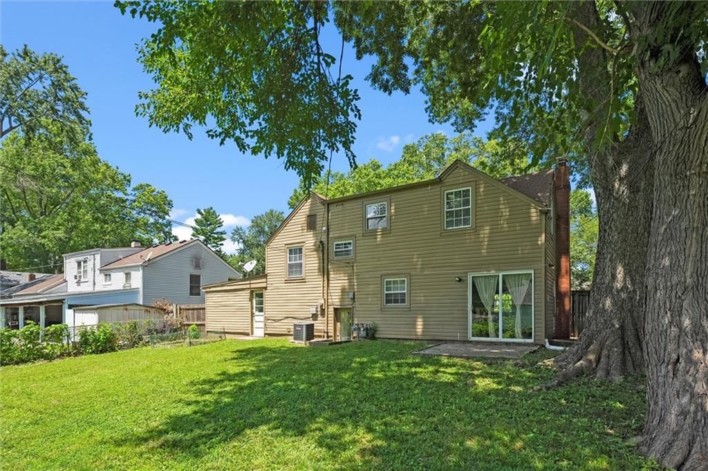 Photo 30 of 30 - 507 NE 44TH Street