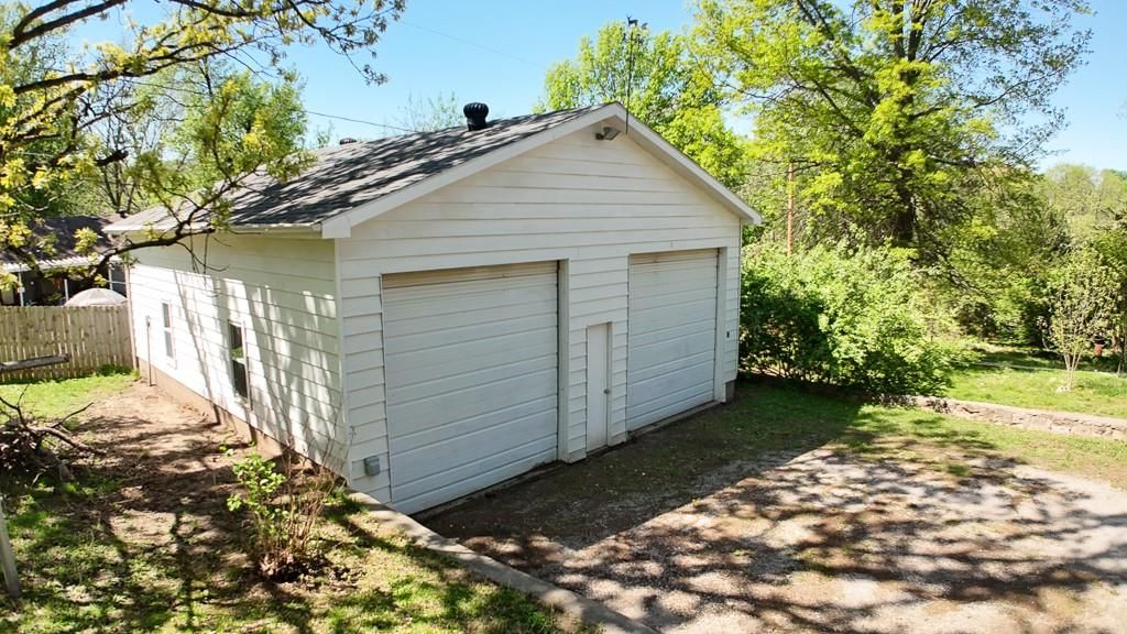 11813 & 11815 E Scarritt Avenue — photo 7