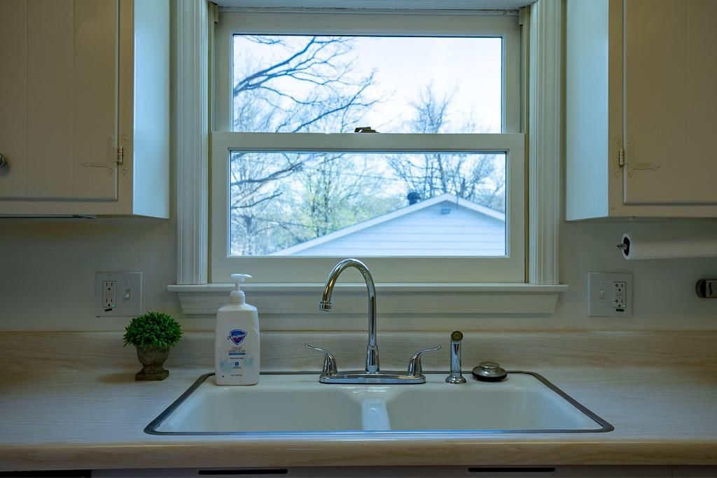 11813 & 11815 E Scarritt Avenue — photo 31