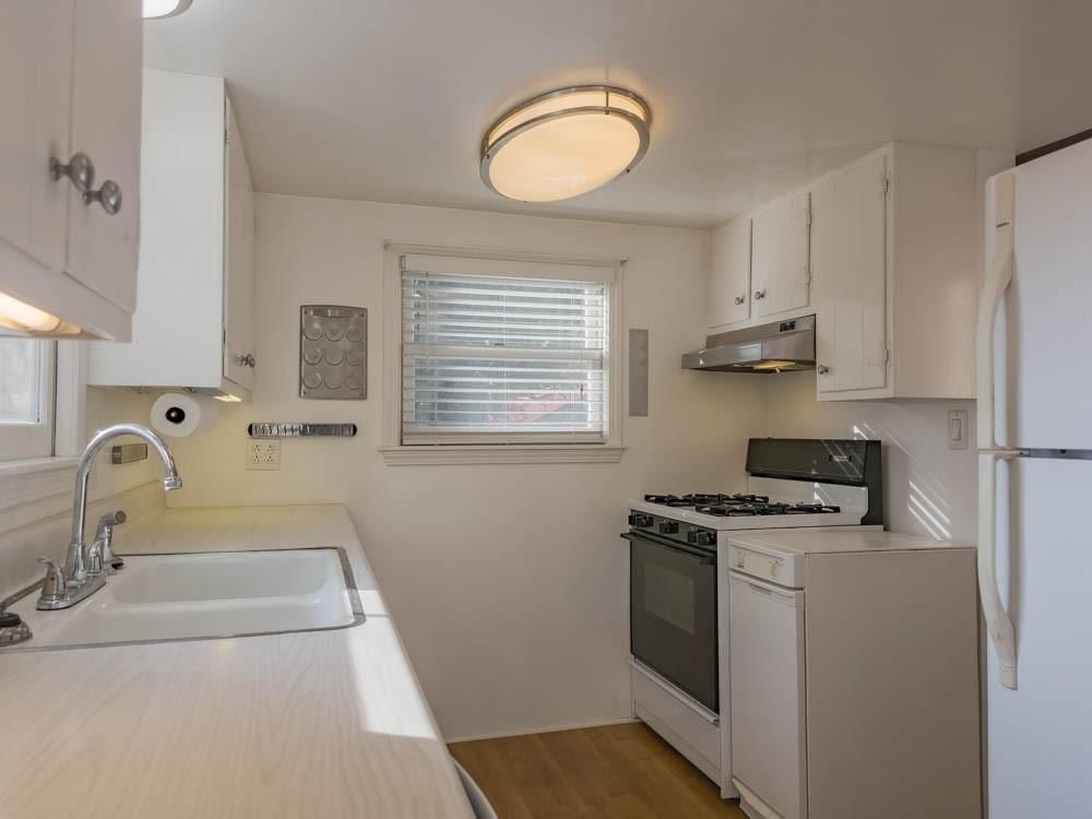 11813 & 11815 E Scarritt Avenue — photo 35