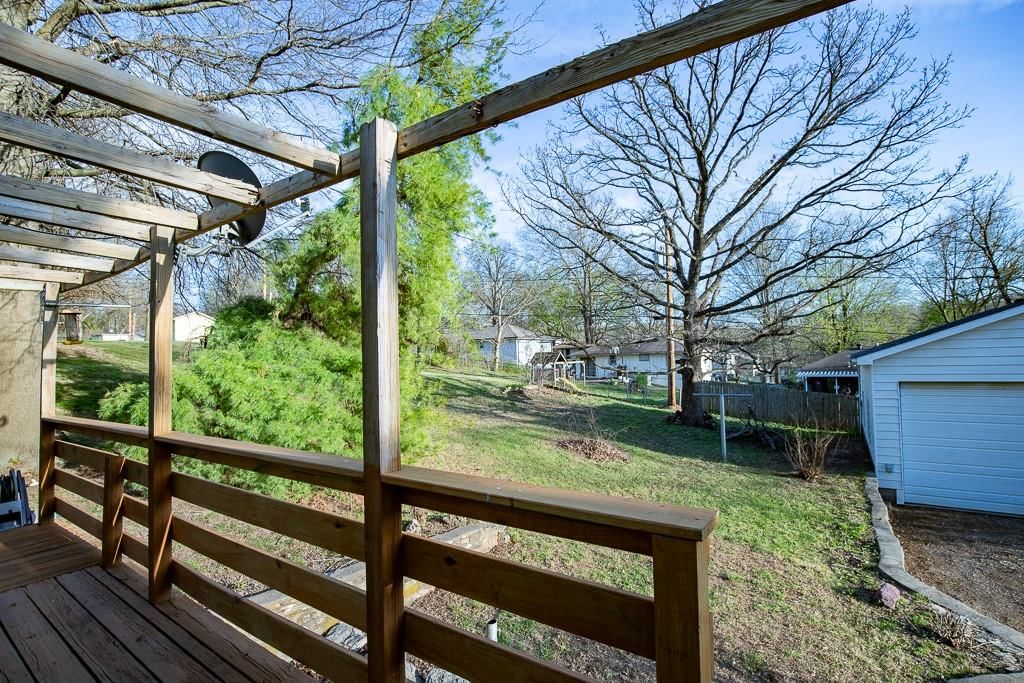 11813 & 11815 E Scarritt Avenue — photo 64