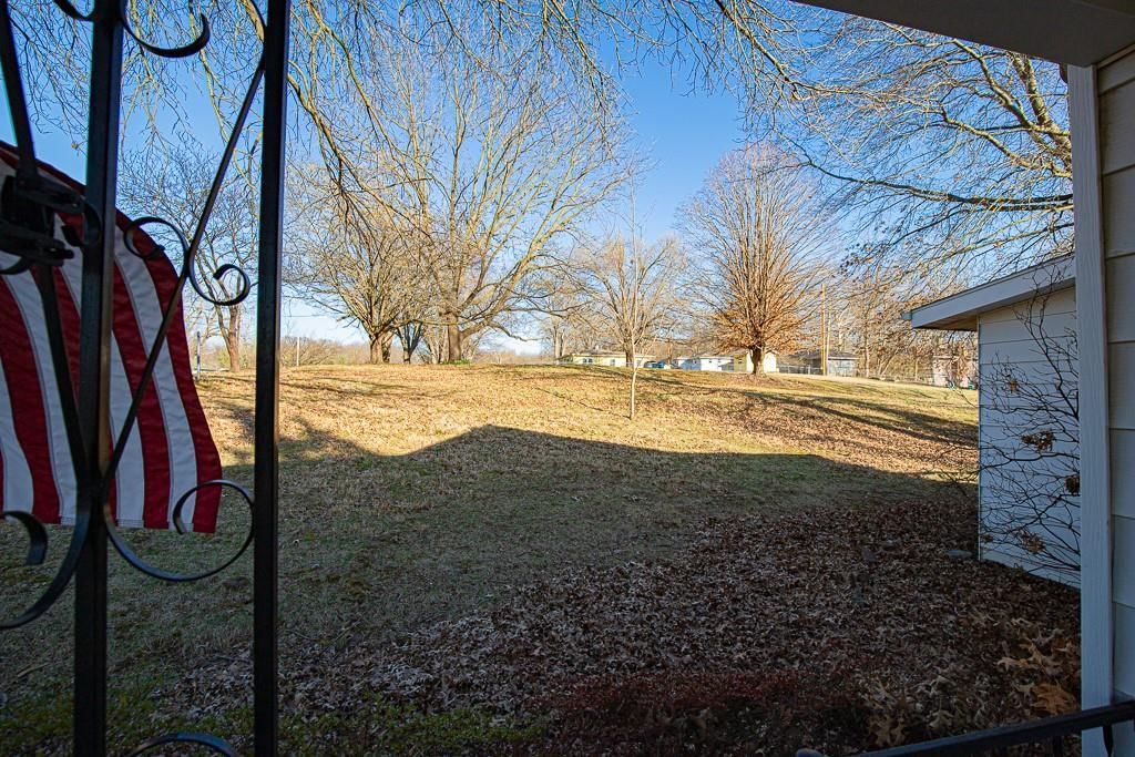 11813 & 11815 E Scarritt Avenue — photo 70