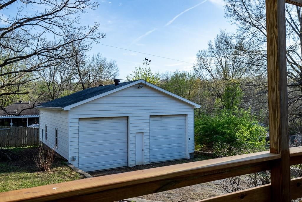 11813 & 11815 E Scarritt Avenue — photo 74