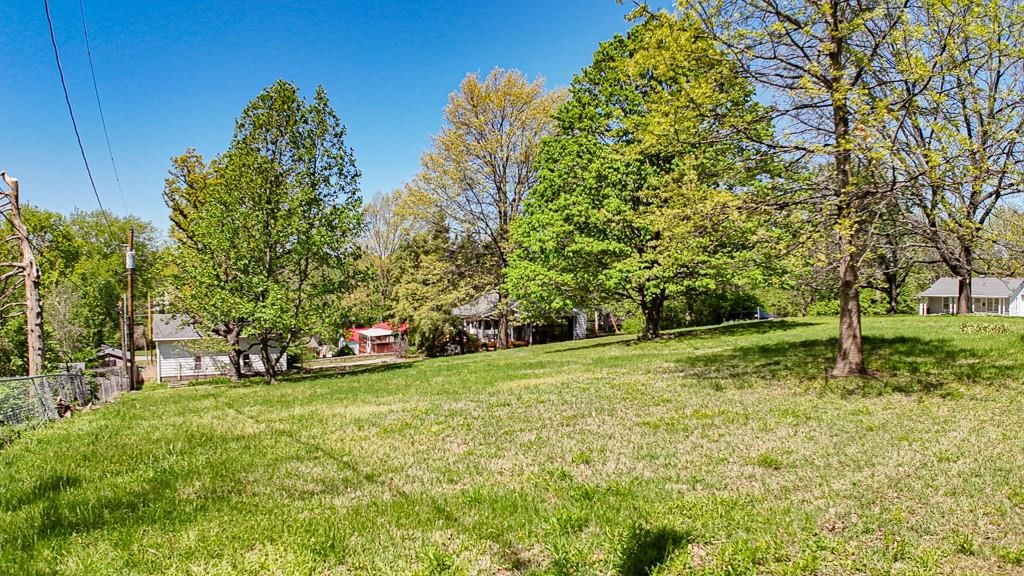 11813 & 11815 E Scarritt Avenue — photo 76