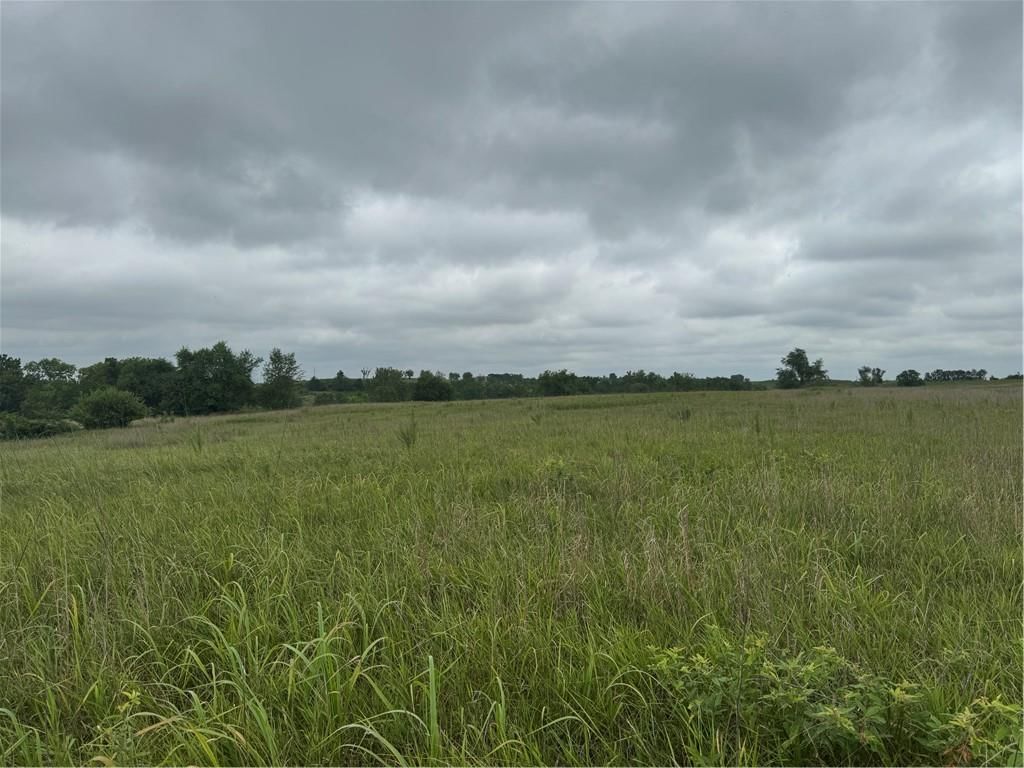 23436 Guthrie Road, Linwood, KS