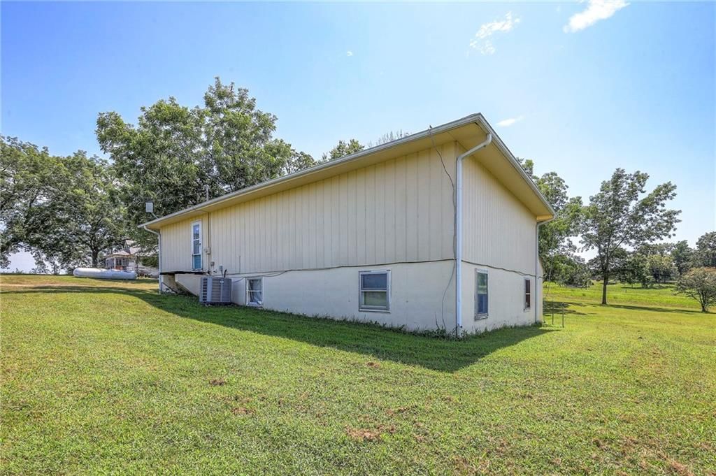 23436 Guthrie Road — photo 31