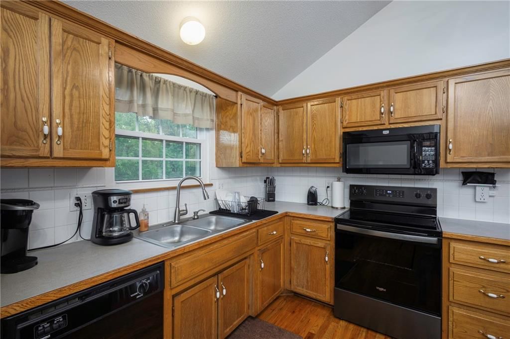 Photo 19 of 42 - 6843 N Crystal Avenue