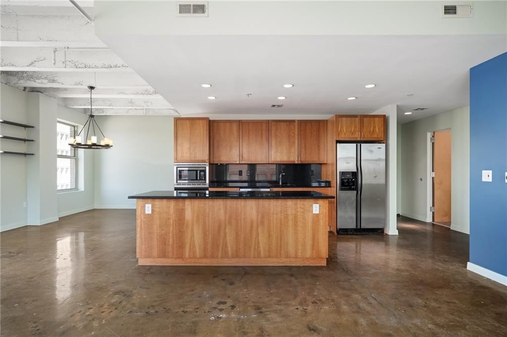 21 W 10th Street — photo 17