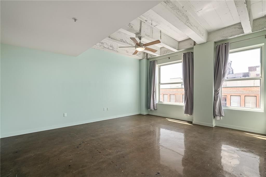 21 W 10th Street — photo 31