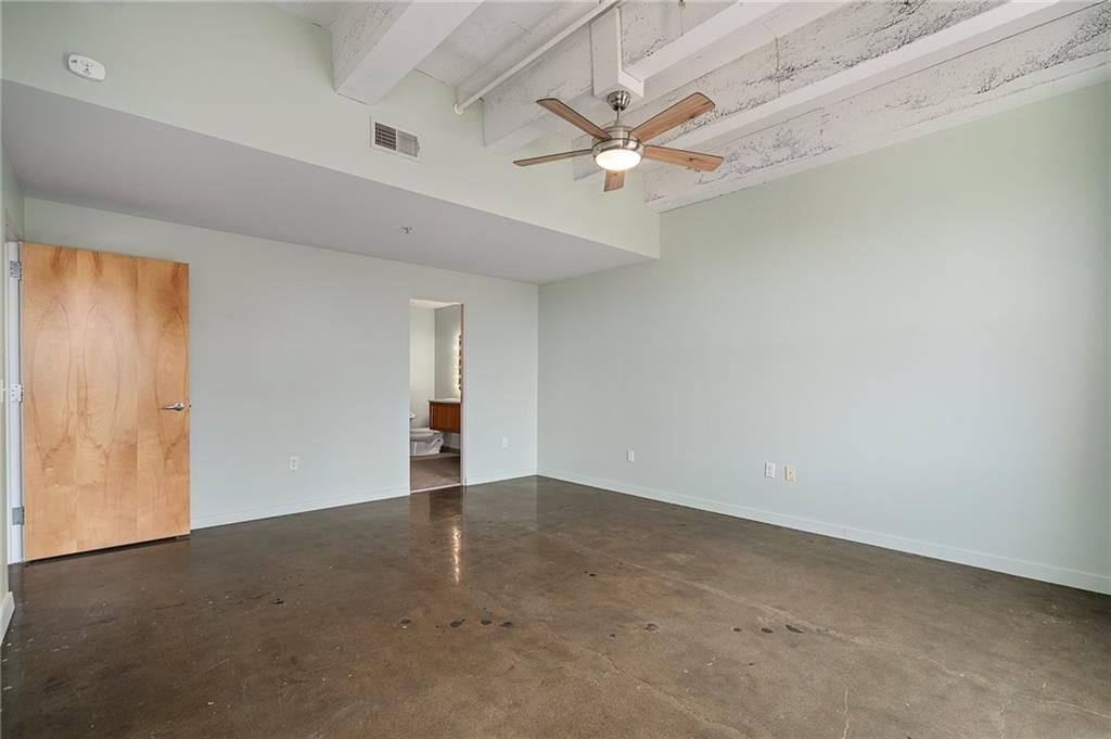 21 W 10th Street — photo 33