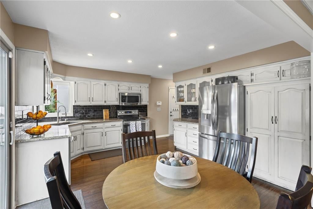 11425 MARTY Street — photo 16