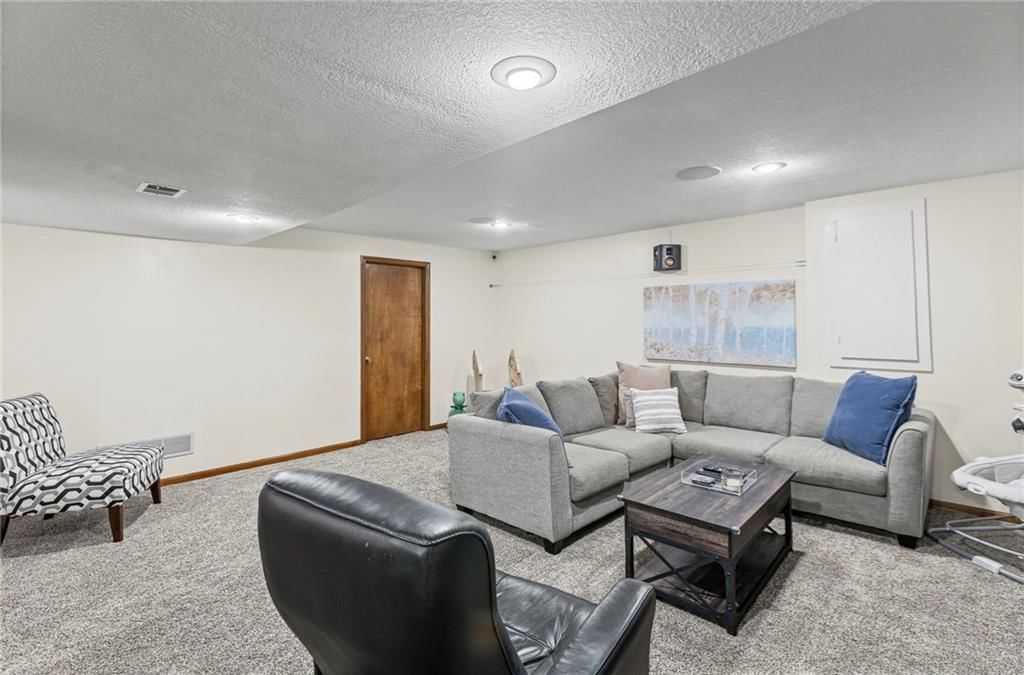 11425 MARTY Street — photo 40