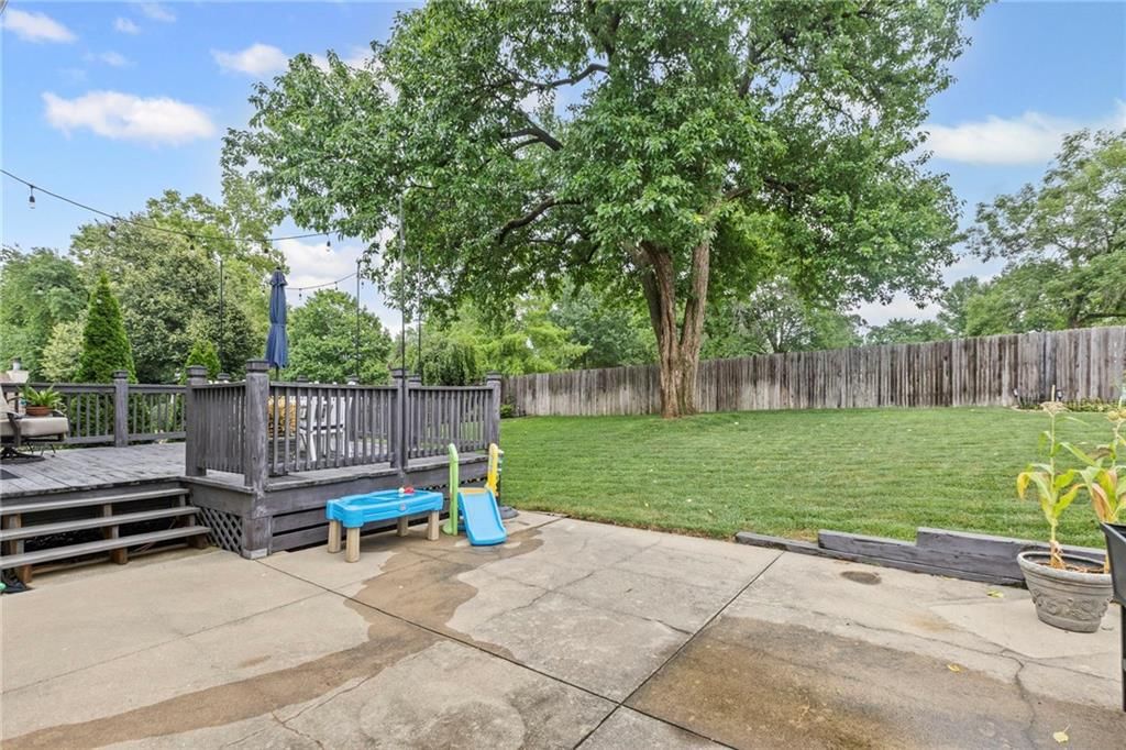 11425 MARTY Street — photo 46