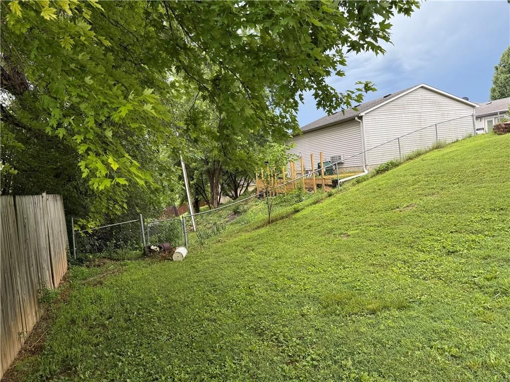 Photo 11 of 13 - 5705 S 16th Street
