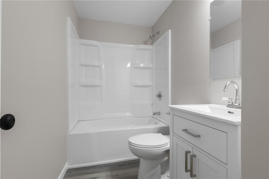 1758 Main Street — photo 11