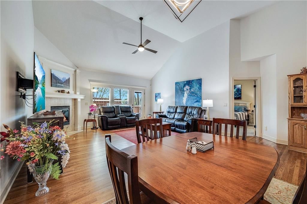 801 NE Lone Hill Drive — photo 11