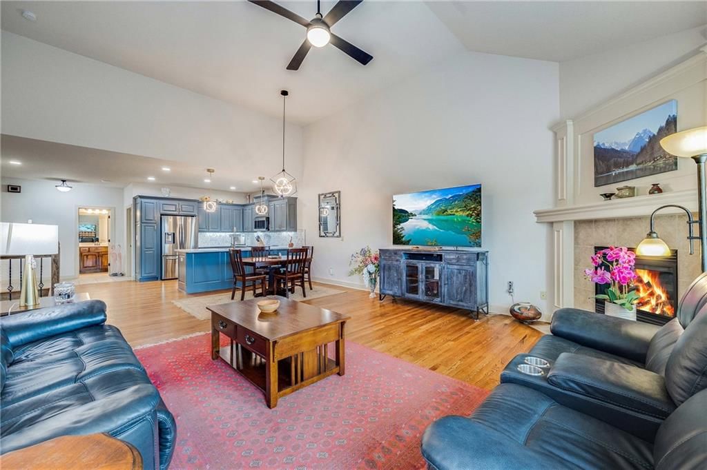 801 NE Lone Hill Drive — photo 14