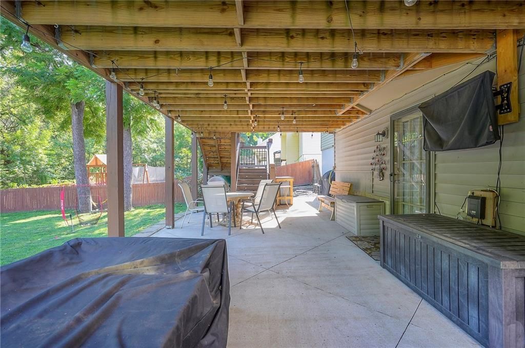 Photo 36 of 42 - 15616 W 123rd Terrace