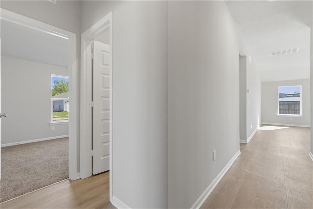 543 W Lanesfield Street — photo 4