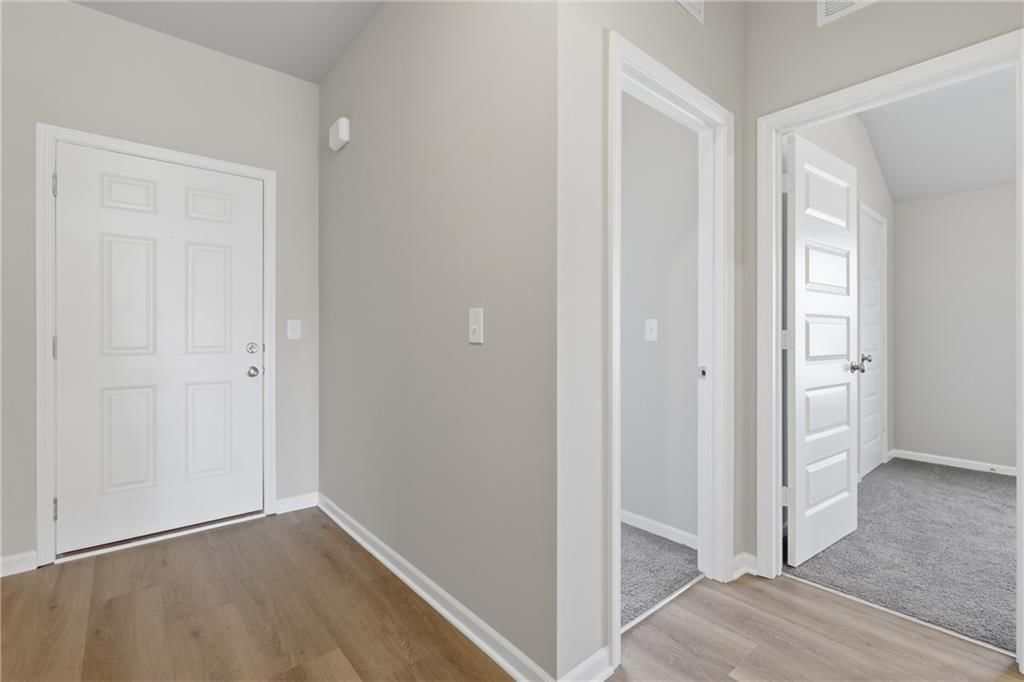 543 W Lanesfield Street — photo 5