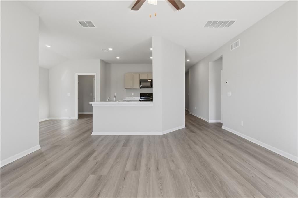 543 W Lanesfield Street — photo 13