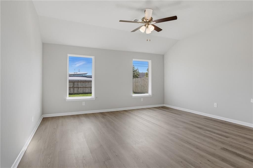 543 W Lanesfield Street — photo 15