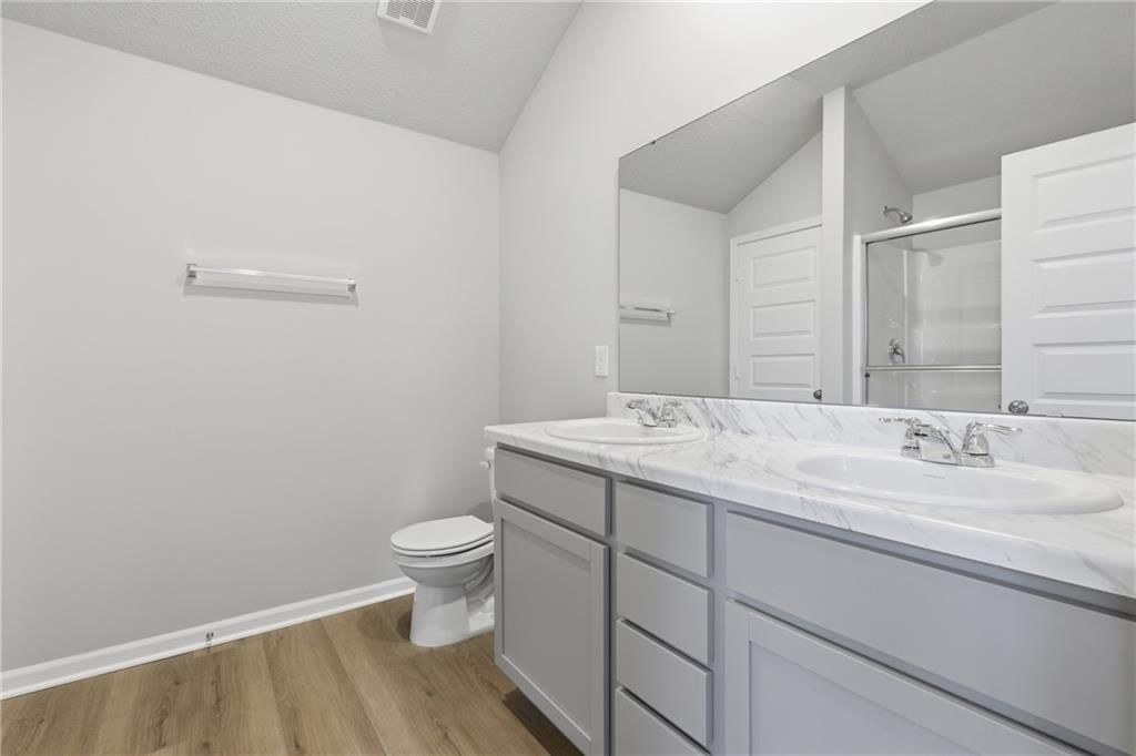 543 W Lanesfield Street — photo 18