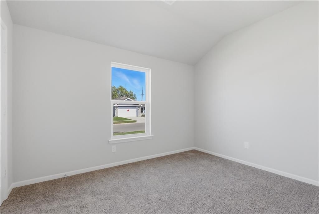 543 W Lanesfield Street — photo 23
