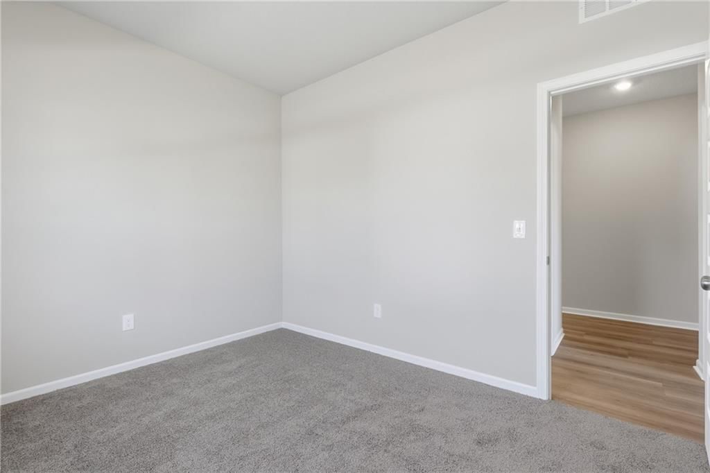 543 W Lanesfield Street — photo 24