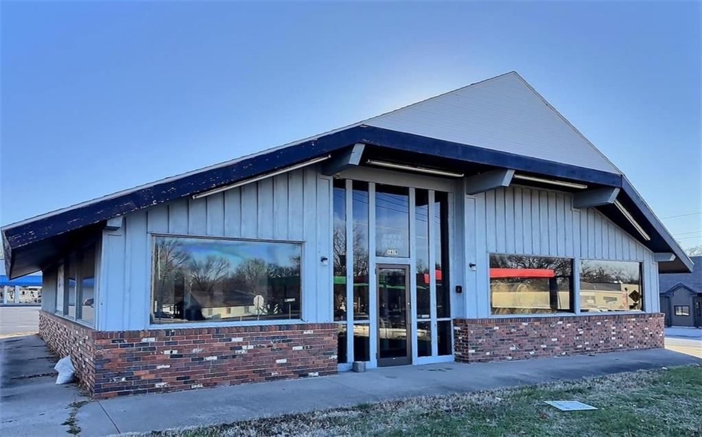 1419 W Austin Boulevard — photo 3