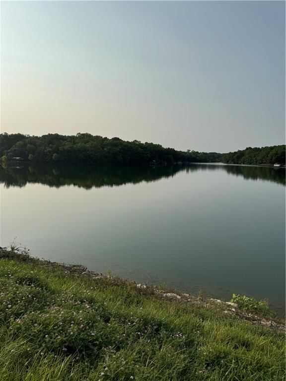 Photo 1 of 41 - 50 NE Lakeside Drive