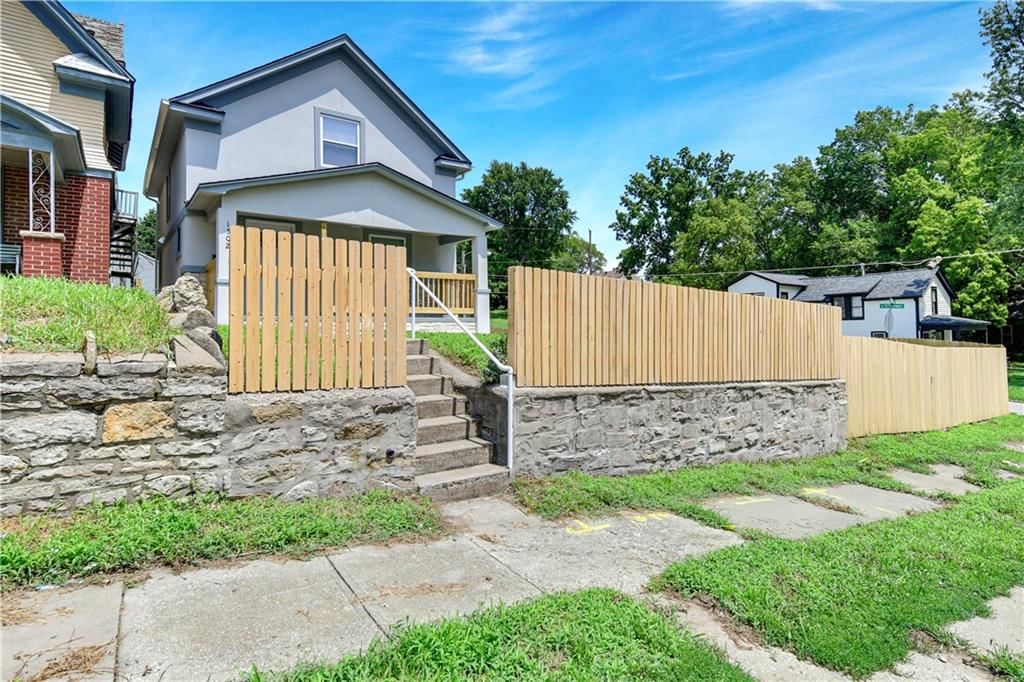 1502 Wood Avenue, Kansas City, KS