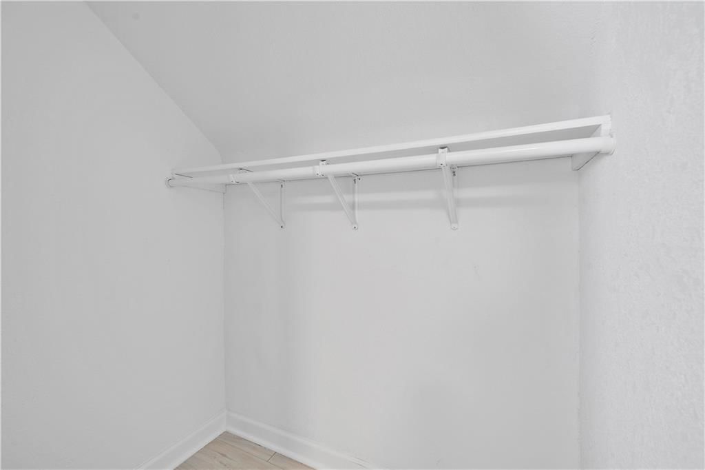 1502 Wood Avenue — photo 11