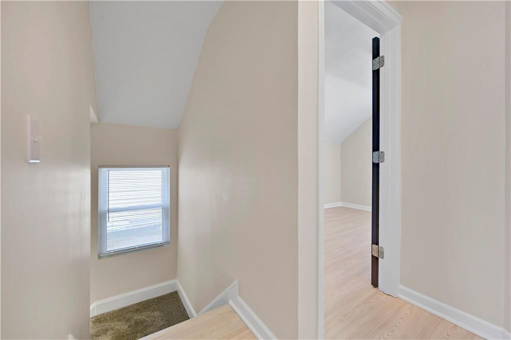 1502 Wood Avenue — photo 13