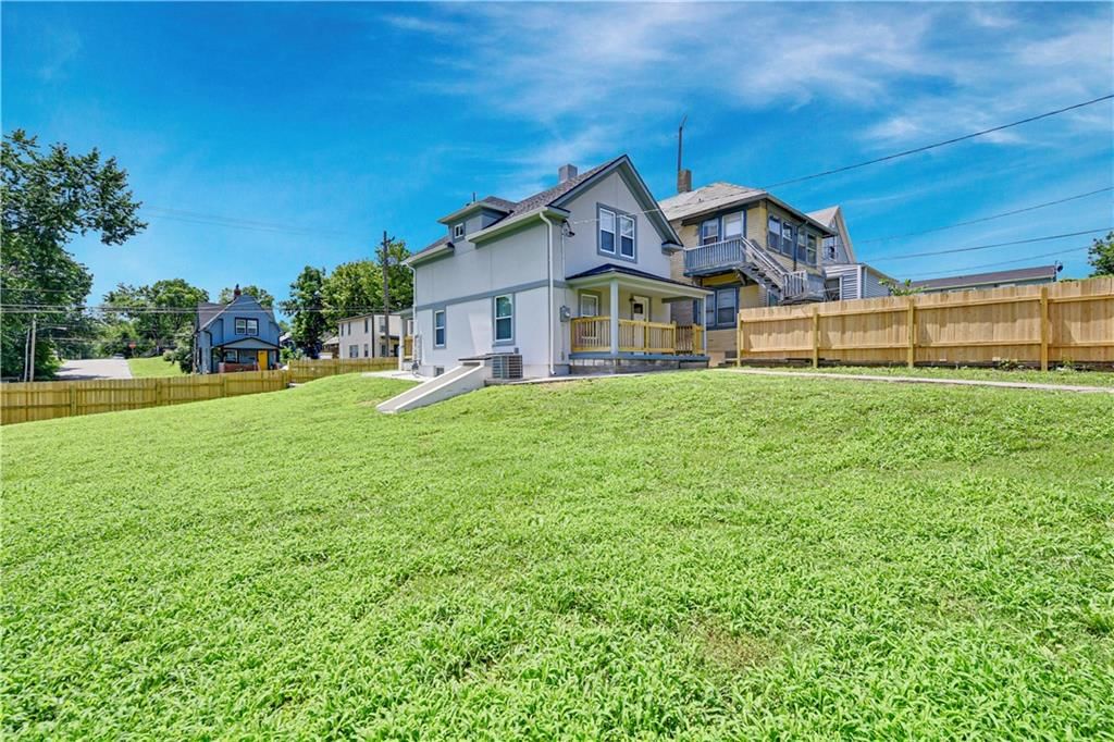 1502 Wood Avenue — photo 17