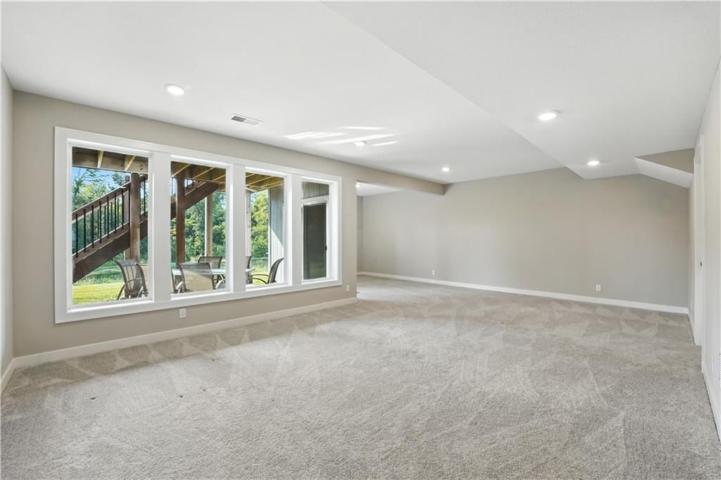 10712 N Fisk Avenue — photo 31