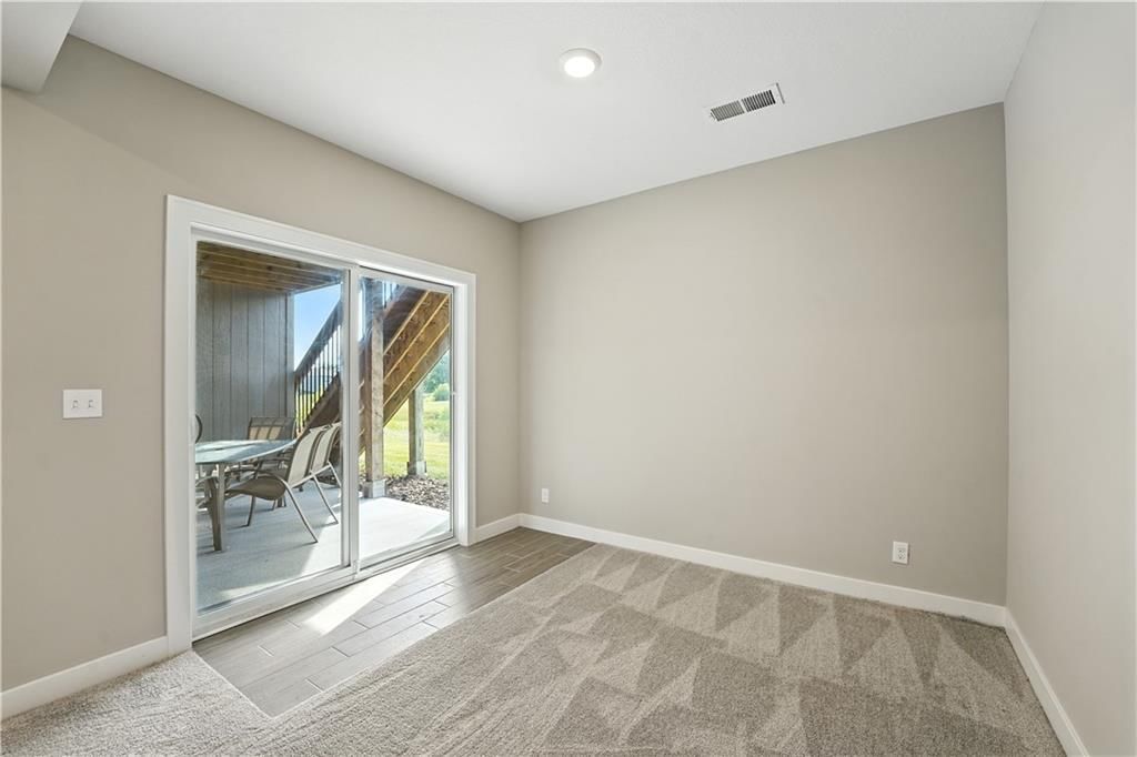 10712 N Fisk Avenue — photo 34