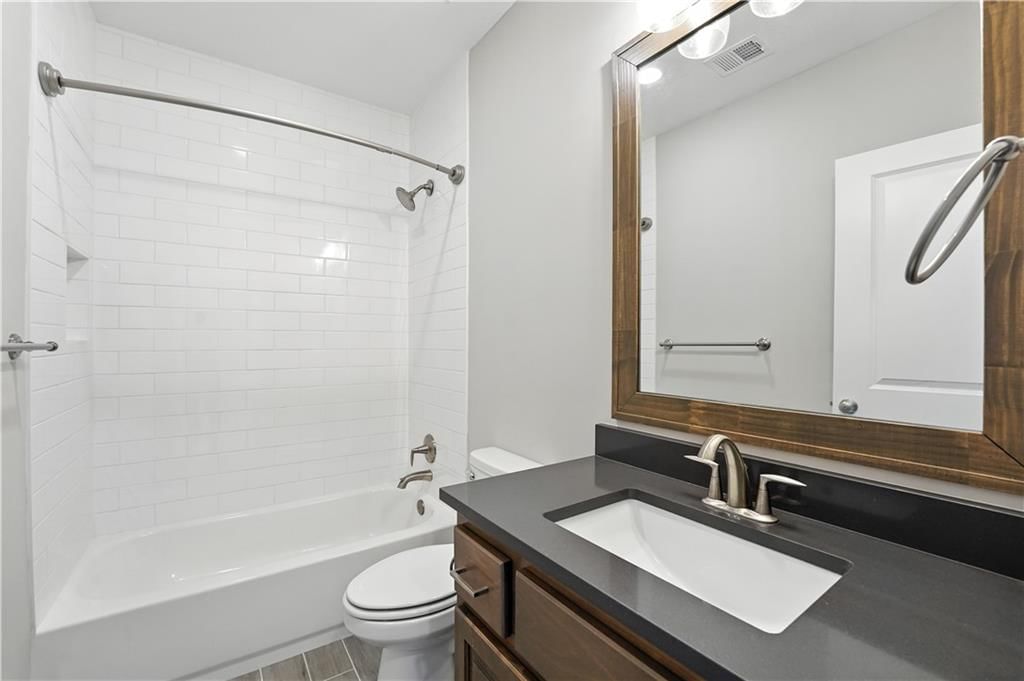 10712 N Fisk Avenue — photo 36