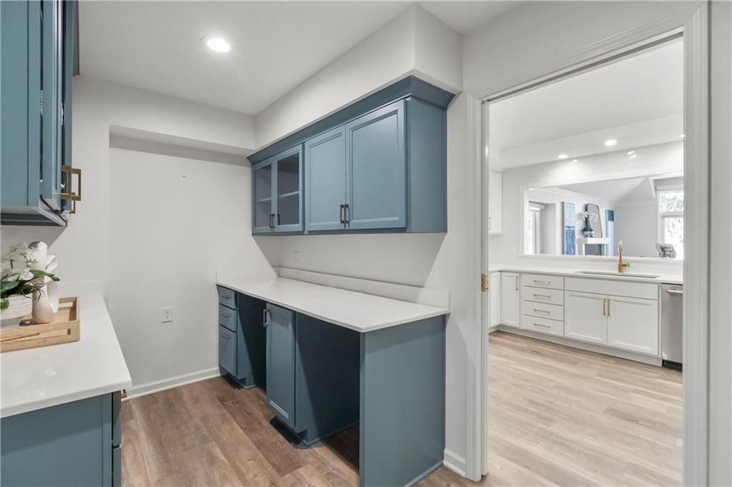 5037 W 120 Terrace — photo 12