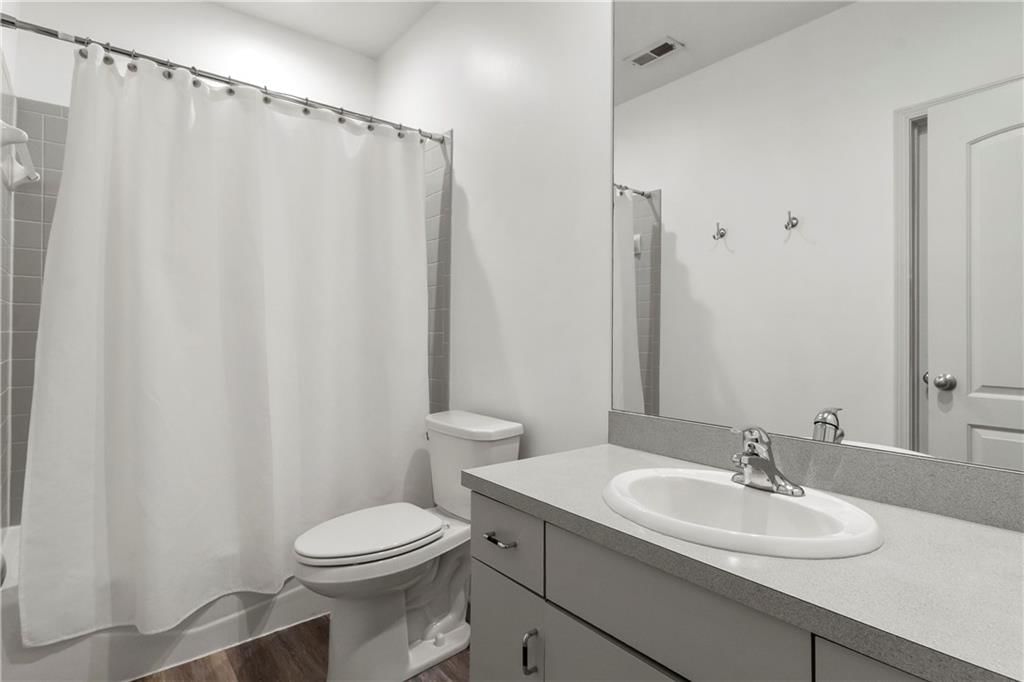 5037 W 120 Terrace — photo 37