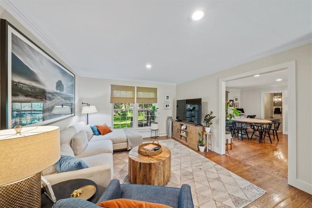 Photo 5 of 35 - 3701 W 96th Street