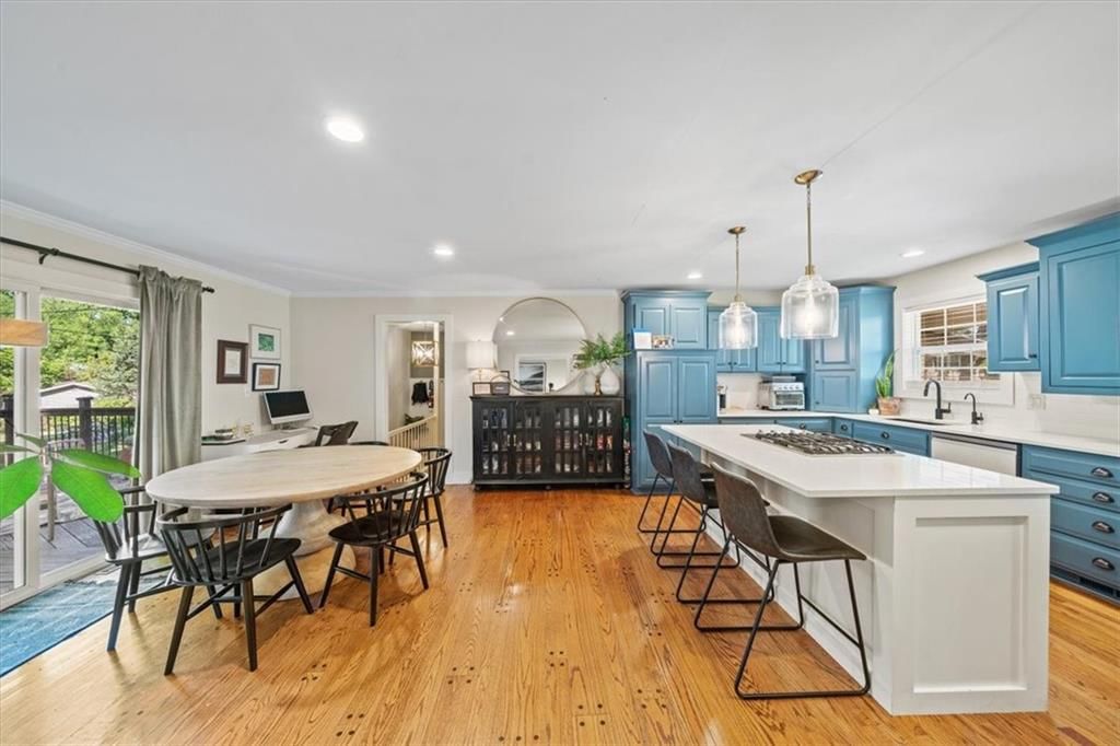 Photo 8 of 35 - 3701 W 96th Street