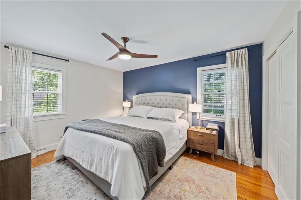 Photo 13 of 35 - 3701 W 96th Street