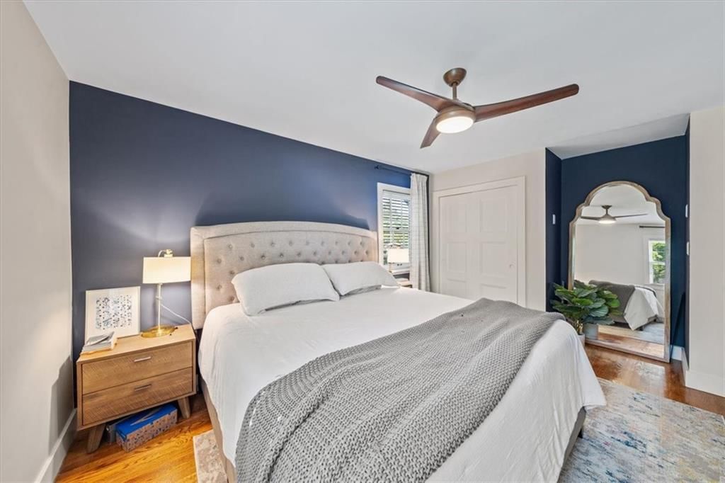 Photo 14 of 35 - 3701 W 96th Street