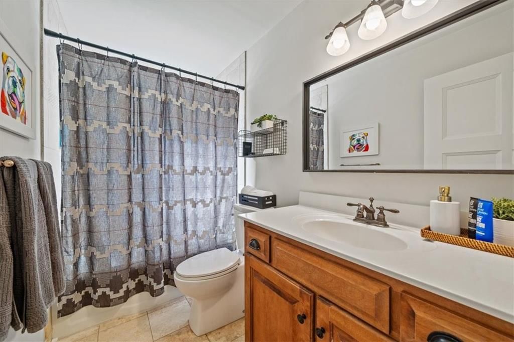 Photo 18 of 35 - 3701 W 96th Street
