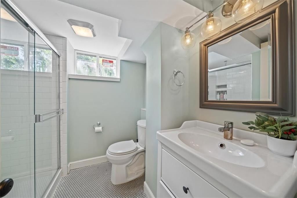 Photo 20 of 35 - 3701 W 96th Street