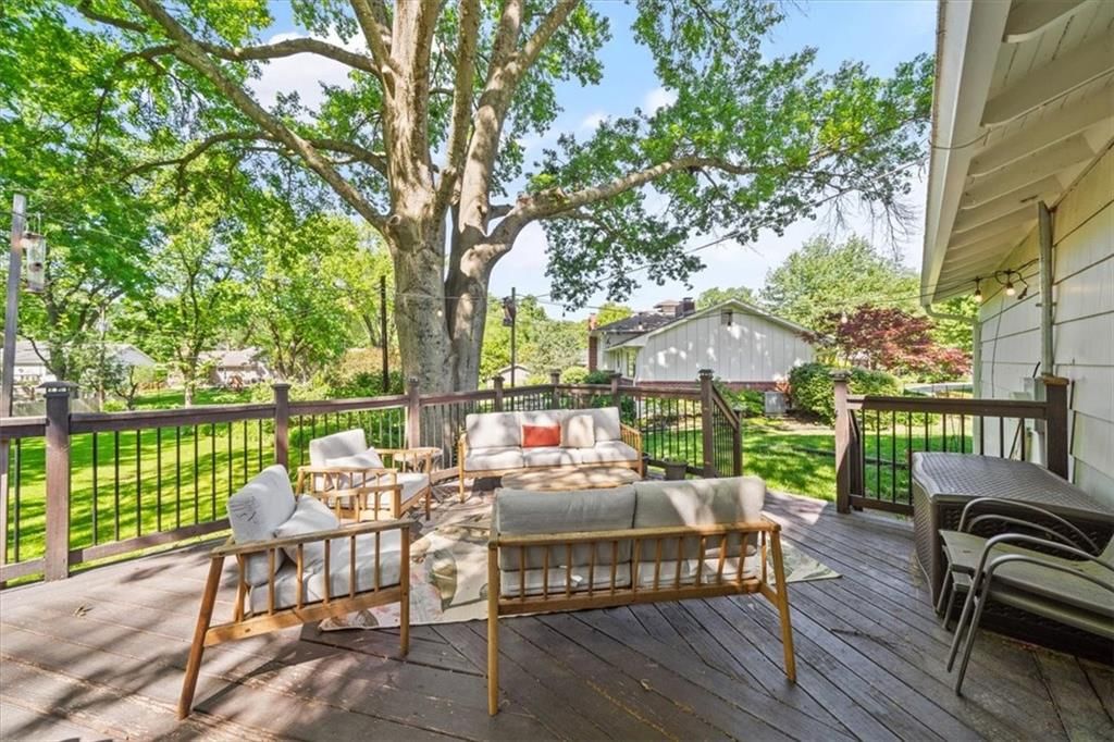Photo 21 of 35 - 3701 W 96th Street