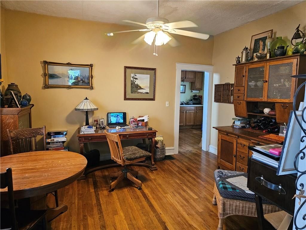 3618 Anderson Avenue — photo 4