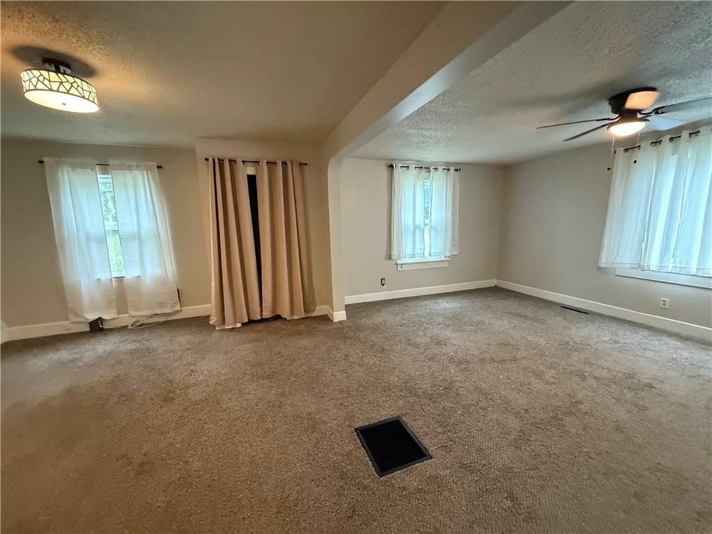 2405 South Street — photo 11