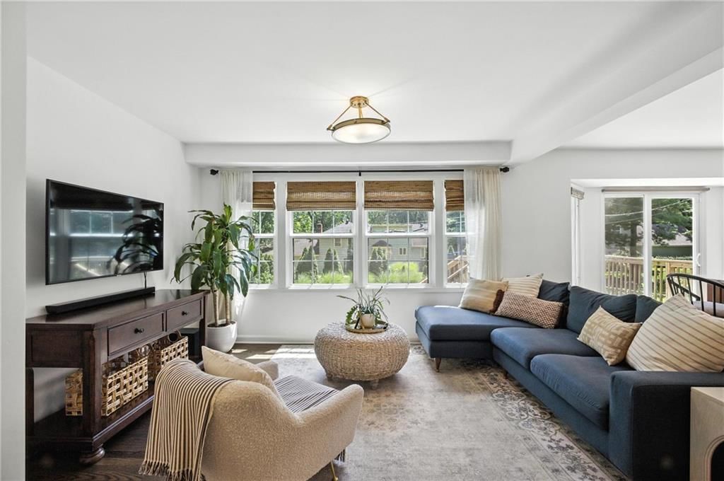 2315 W 104th Terrace — photo 5